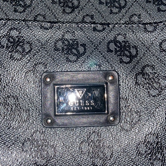 Guess black cross bag - Picture 2 of 4